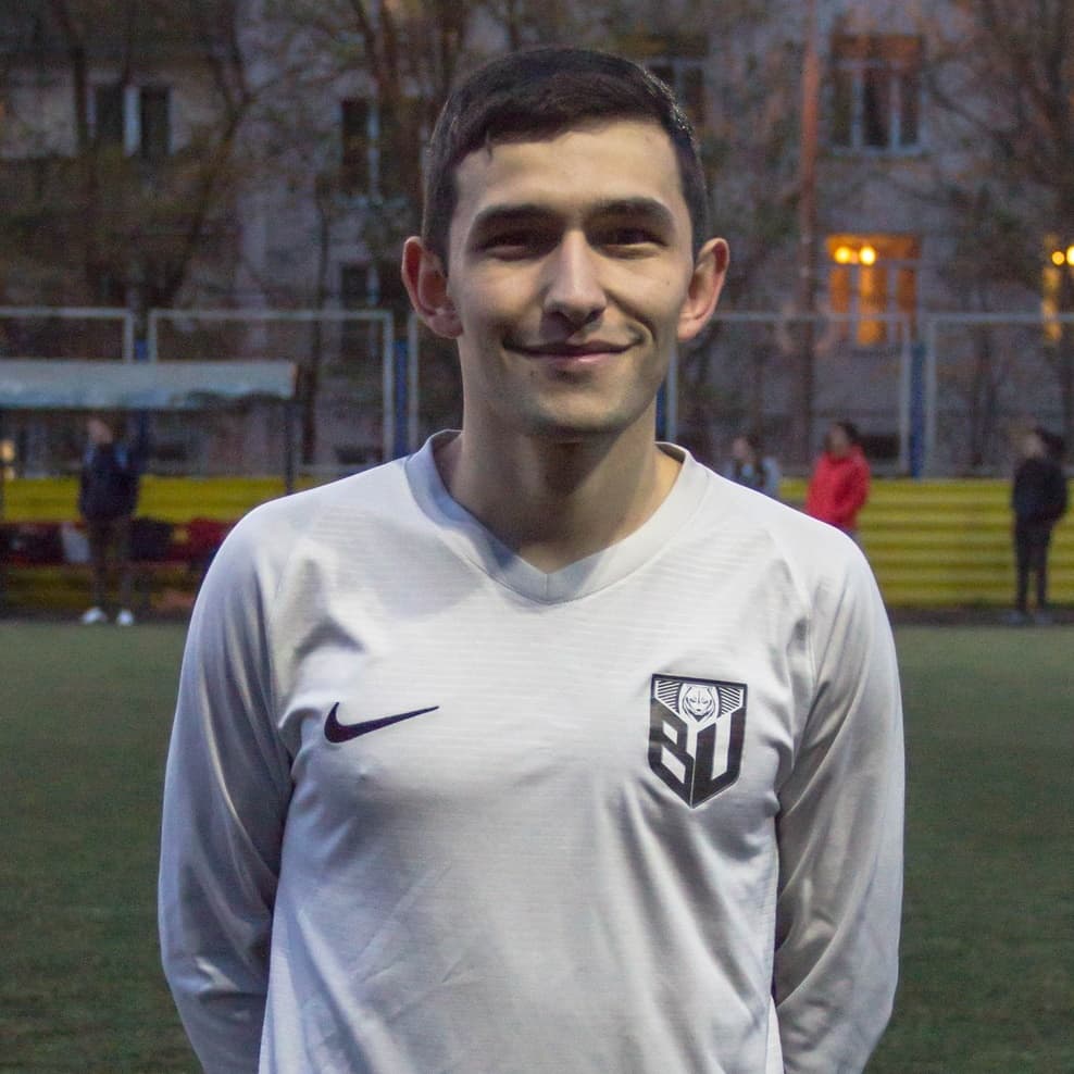 Фарзон Ашуров